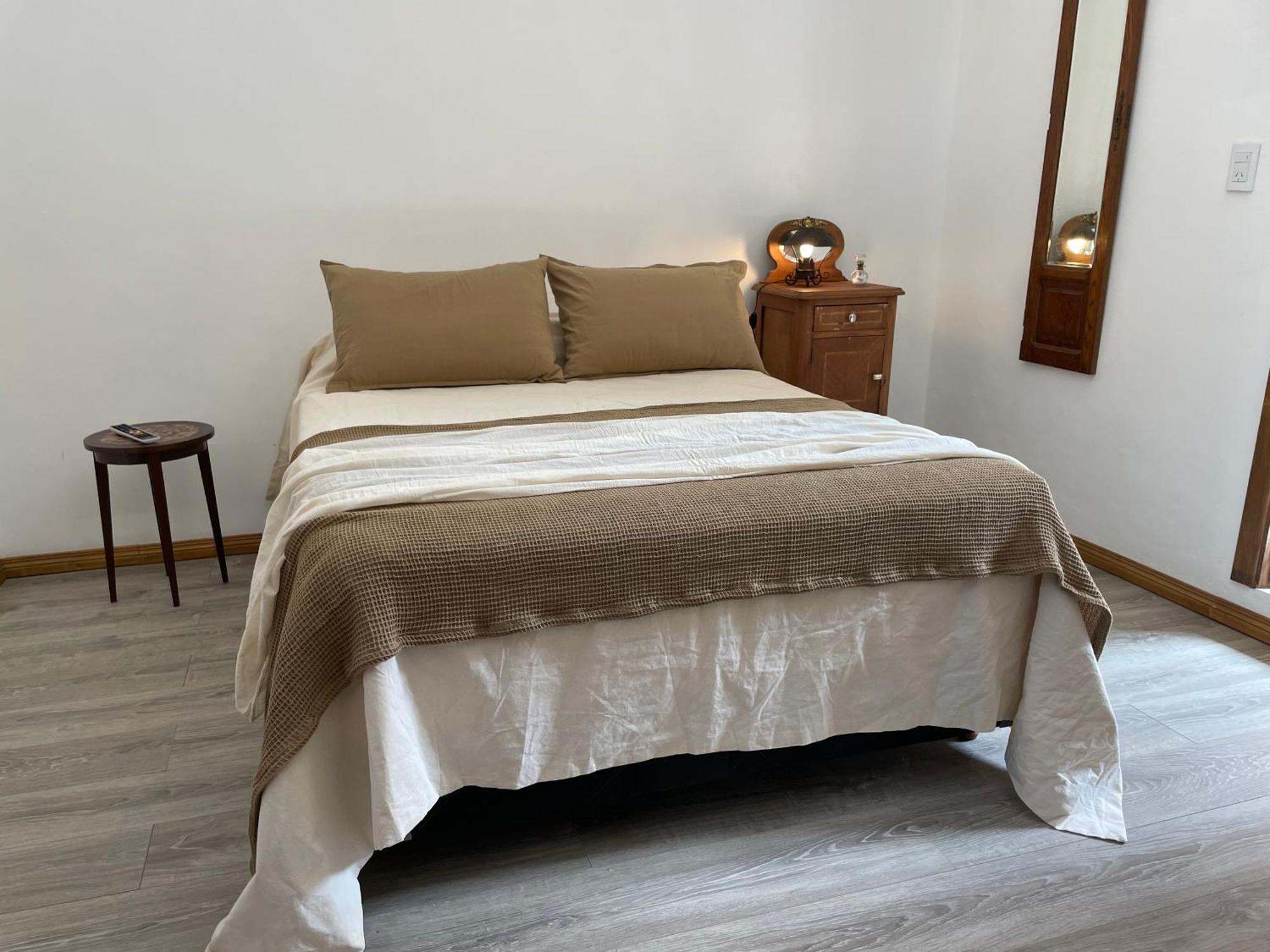 La Escondida, Casa De Huespedes Bed & Breakfast ซานอันโตนิโอเดอาเรโก ภายนอก รูปภาพ