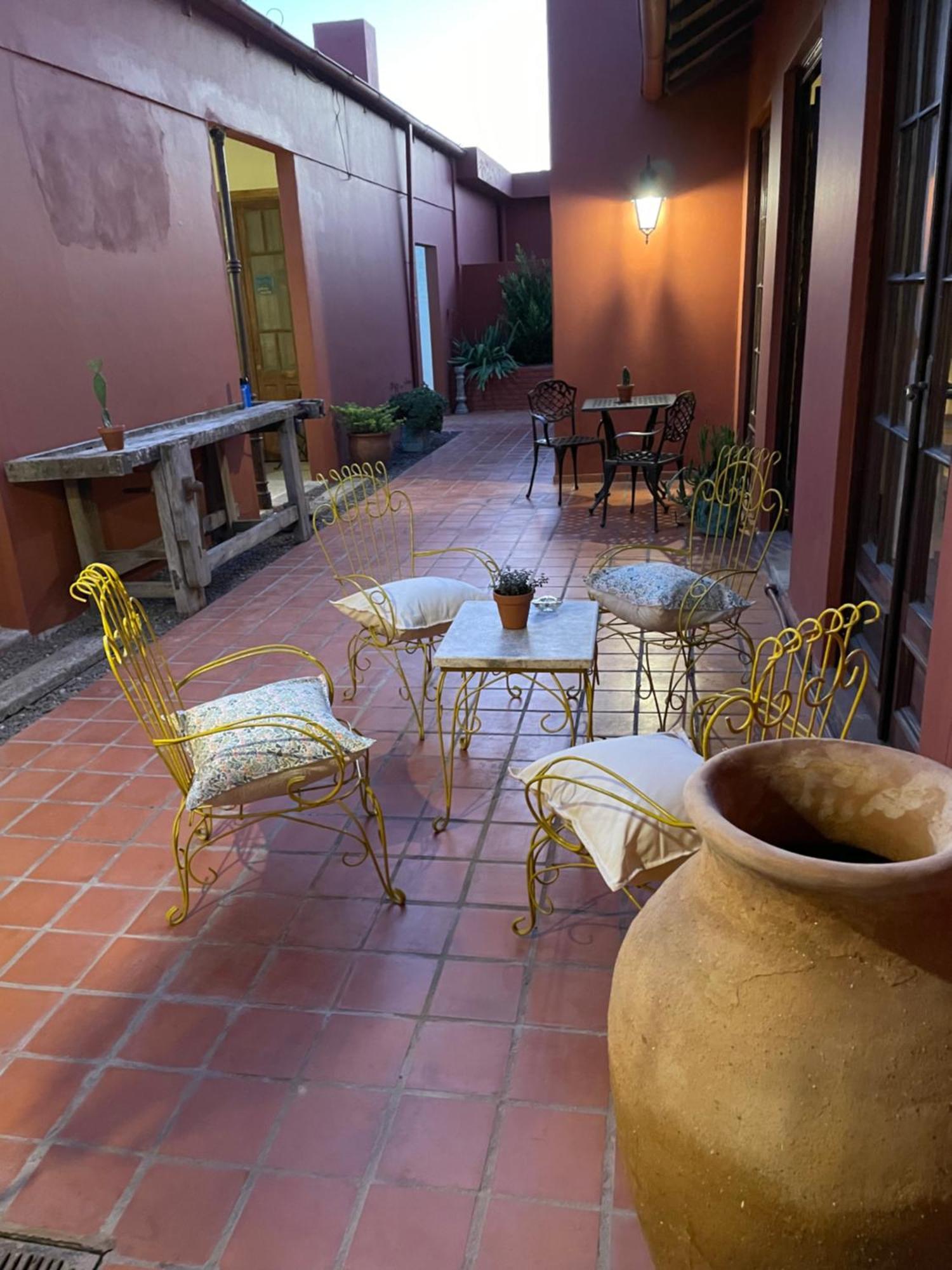 La Escondida, Casa De Huespedes Bed & Breakfast ซานอันโตนิโอเดอาเรโก ภายนอก รูปภาพ